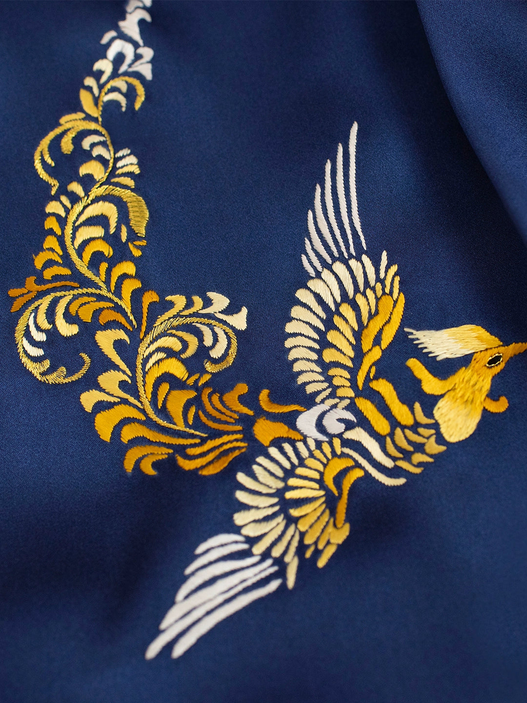 Elegant Mulberry Silk Suzhou Embroidery Phoenix Scarf Gift