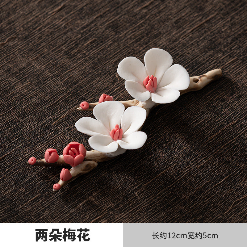 Hand-Pinching Plum Blossom Tea Shelf Pen Holder Pen Holder Ceramic Tea Pet Tea Ceremony Elegant Play Thin as Paper Kung Fu Tea Ceremony Utensils