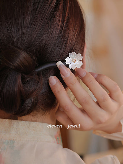 Ancient Style Simple Modern Flower Wooden Hairpin