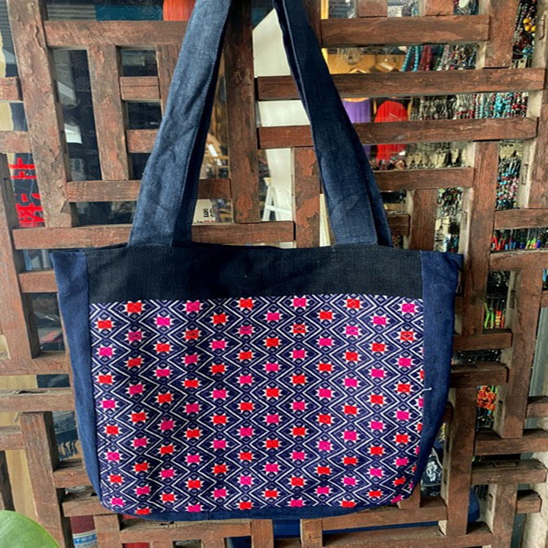 Ethnic Style Shoulder Bag Bag Yunnan Vintage Embroidery Handmade Embroidery Stitching Blue Dyed All-Match Simple Batik Hand Bag