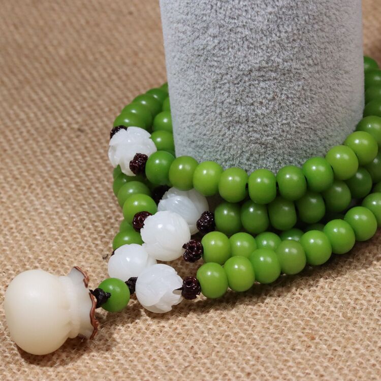 Grass Green Bodhi Root 108 Beads Bracelet