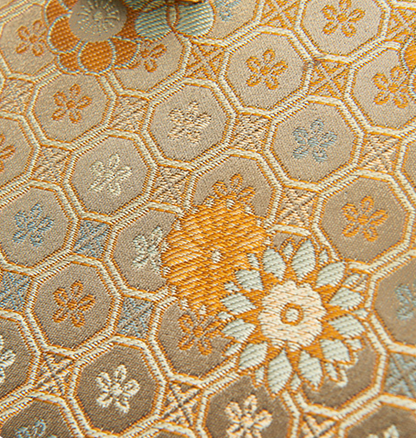 Silk Five-petal Pattern Leather Embroidery Handbag
