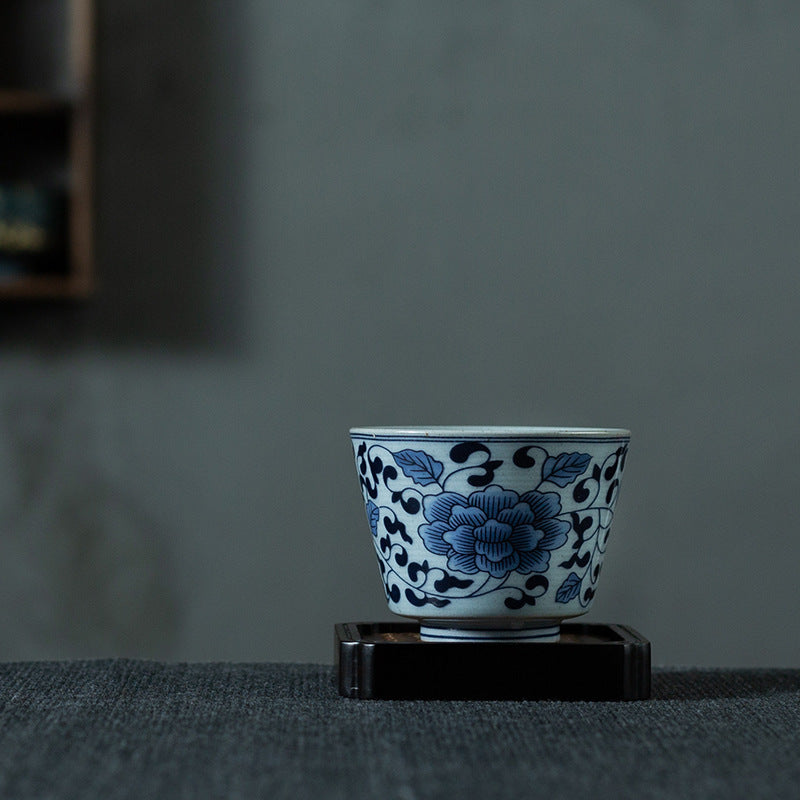 Retro Blue and White Porcelain Tea Cup