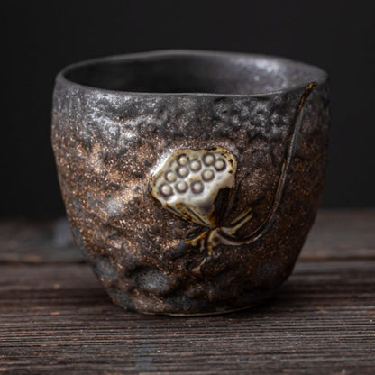 Japanese Style Gilding Iron Glaze Tea Cup