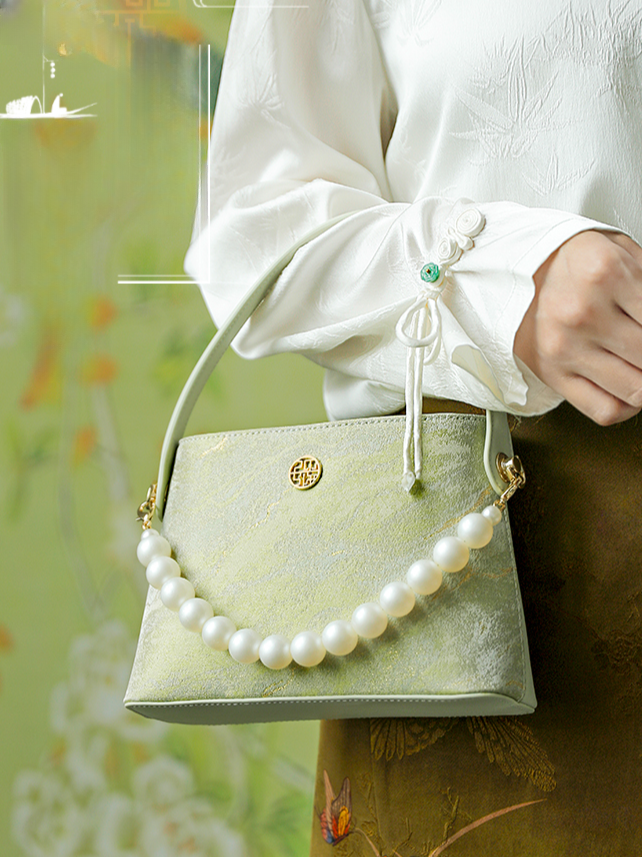 Elegant Green Brocade Pearl String Embroidered Leather Handbag
