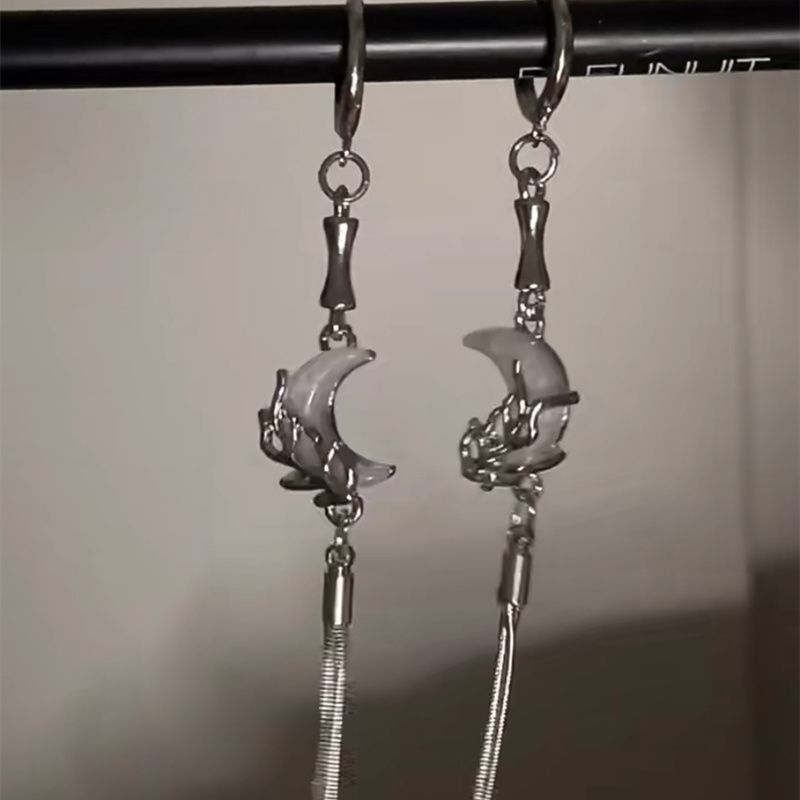 Romantic Utopia Moon Tassel Earrings Elegant All-Match Dangle Earrings