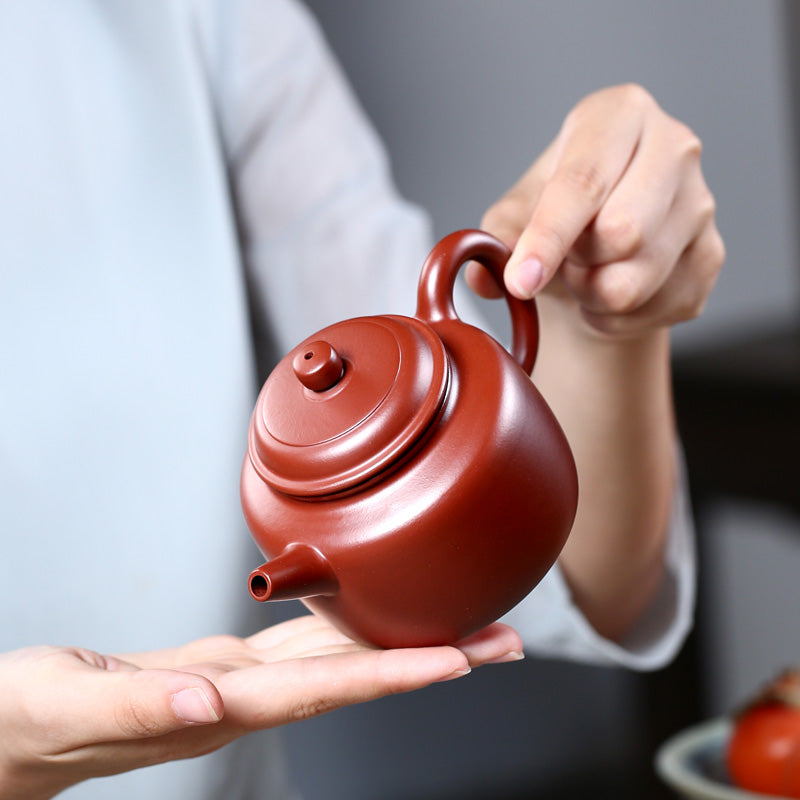 Yixing Purple Clay De Zhong Teapot