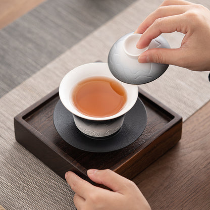 Mountain and Sea View Gradient Gaiwan