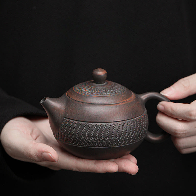 Handmade Jump Knife Pattern Glazed Polished Ceramic Teapot