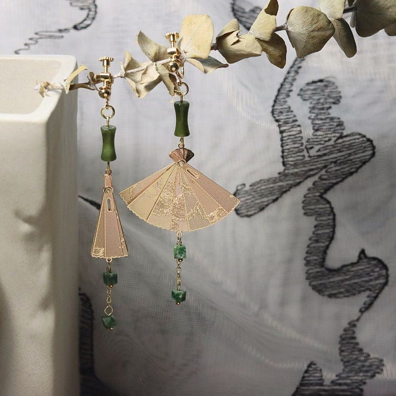 Vintage Carved Fan Bamboo Green Earrings New Chinese Style Cool Earrings